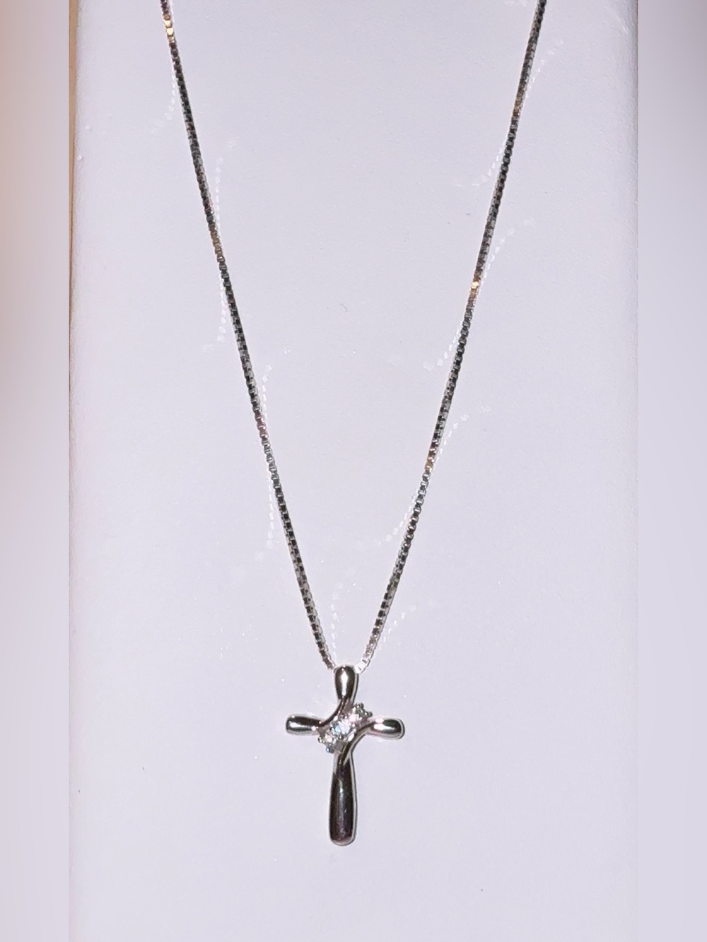 JEWELRY 925 Sterling Silver 3-Stone CZ Cross Necklace 18"